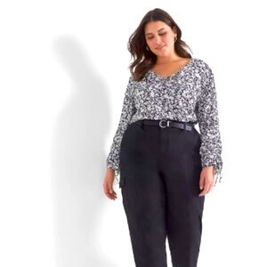 Lane Bryant black and white patterned long sleeved top, size 30/32